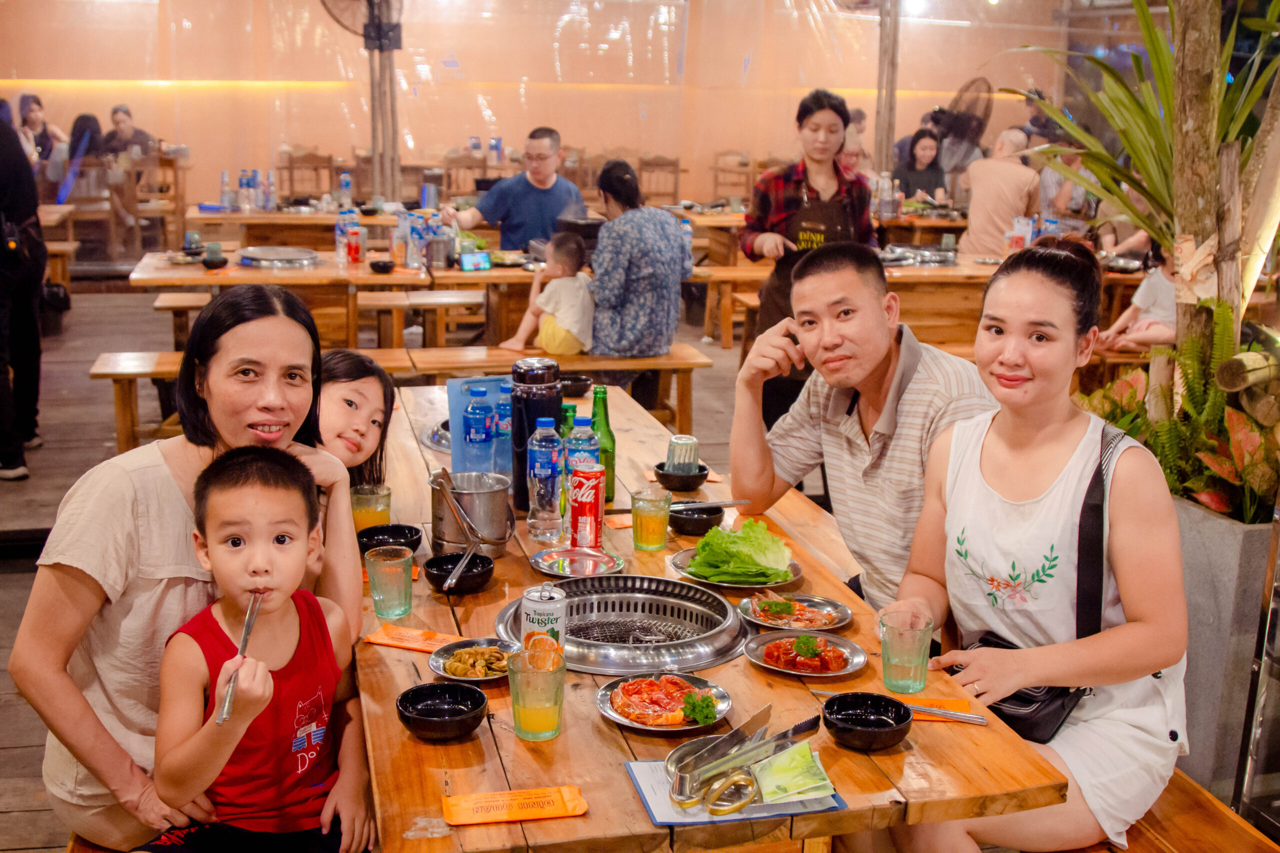 tiec gia dinh ha noi