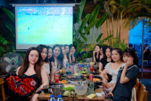 to chuc tiec ha noi